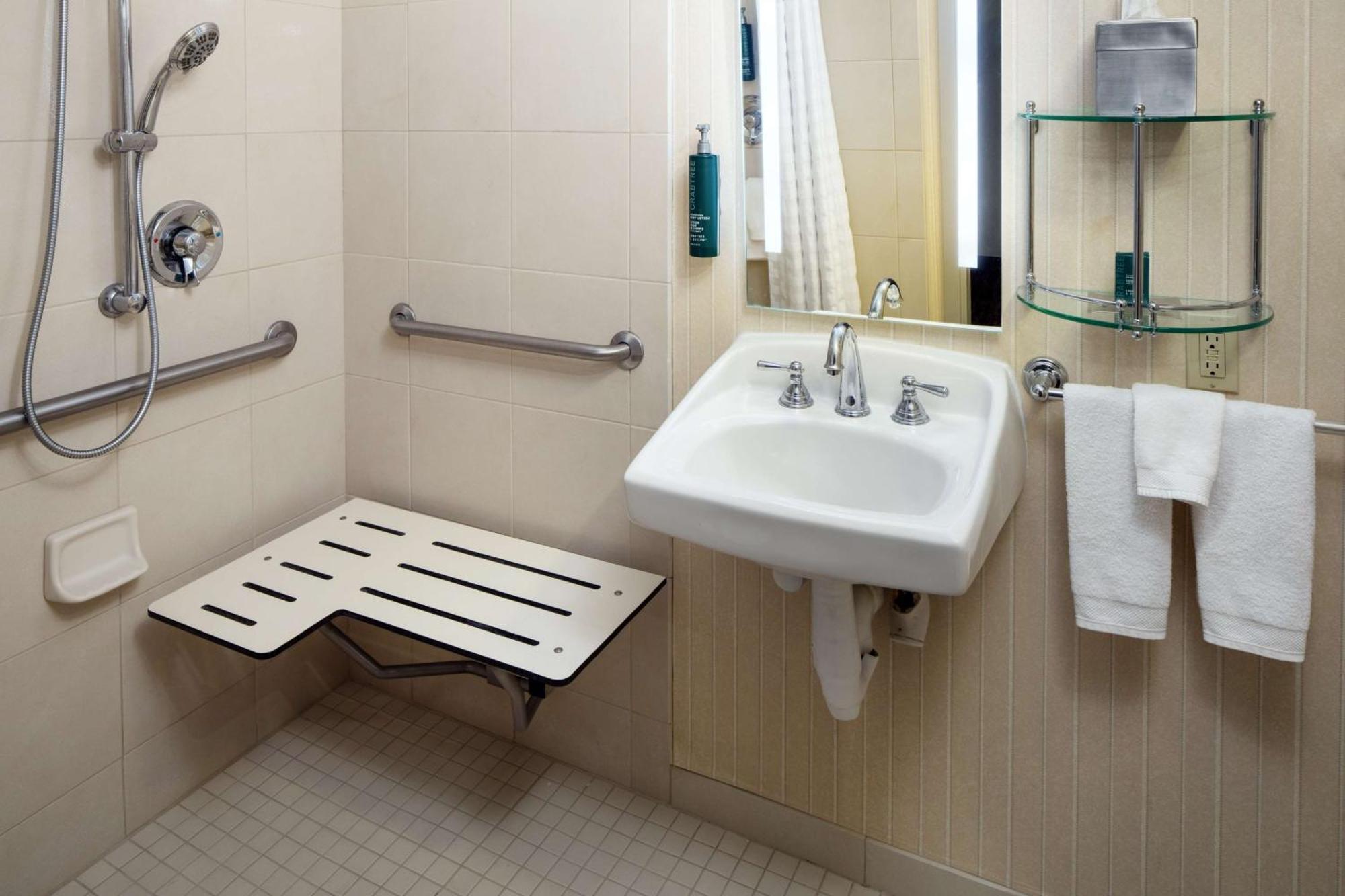 Doubletree By Hilton Princeton Ngoại thất bức ảnh
