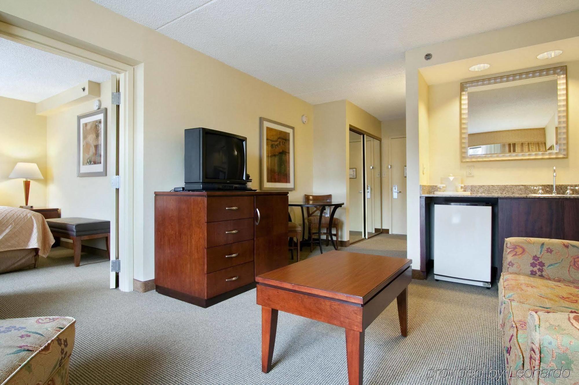 Doubletree By Hilton Princeton Ngoại thất bức ảnh